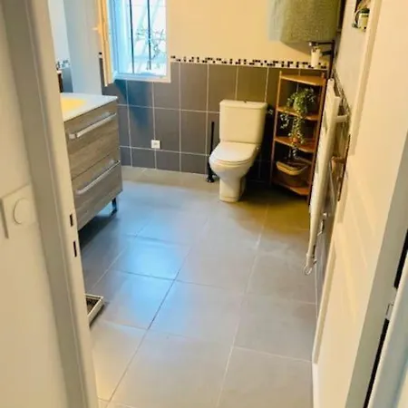 Apartamento Proche Paris, Disneyland+la Vallee Village.