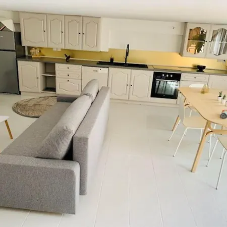 Apartamento Proche Paris, Disneyland+la Vallee Village.