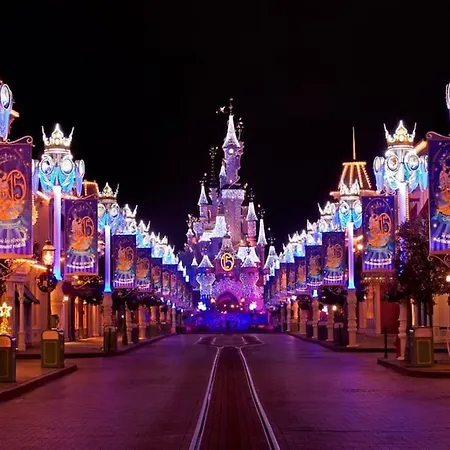 Apartamento Proche Paris, Disneyland+la Vallee Village.