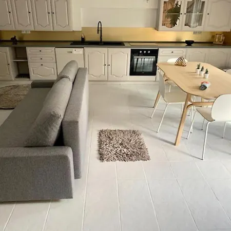 Proche Paris, Disneyland+la Vallee Village. Apartamento Villiers-sur-Marne